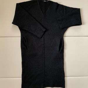Sweater dress with pockets